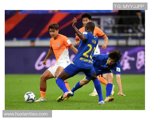 南京足球队的团队协作揭秘：如何在绿茵场上铸就辉煌与团结