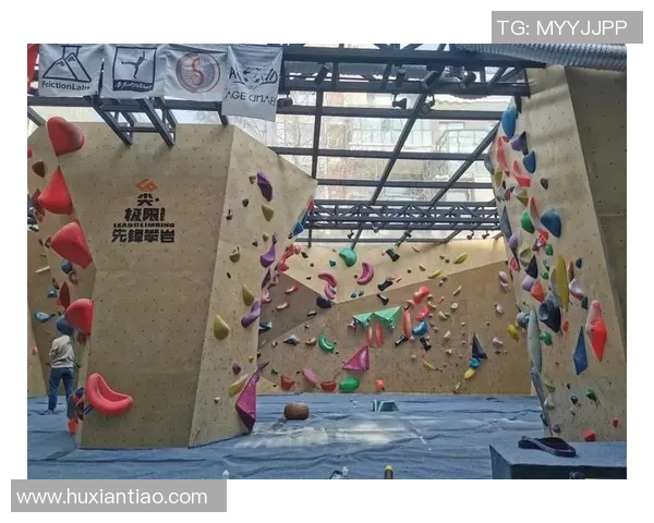 南京攀岩队的灵活性探秘与攀岩技巧的完美结合之旅